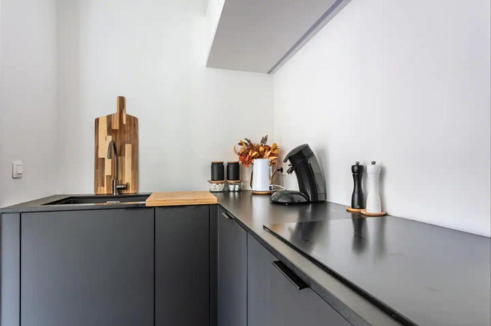 Sunny Haven Apartment Антверпен Екстериор снимка